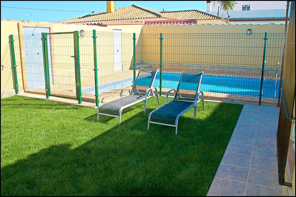 Bungalow Curro Pareja 131 Conil De La Frontera Exterior foto